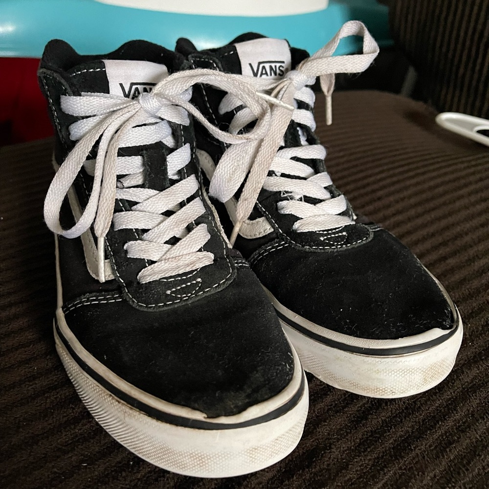 ✨ Kids Vans ✨